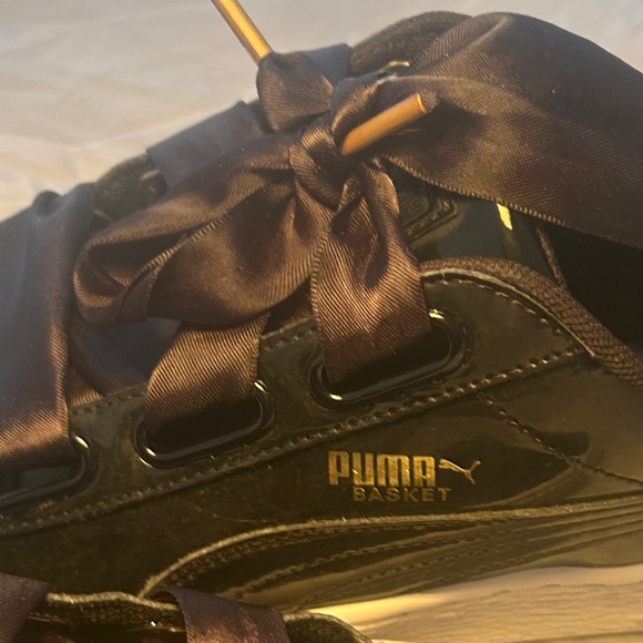 PUMA BASKET PATENT LEATHER SNEAKERS WITH RIBBON DETAIL SIZE 9.5 - Picture 4 of 13